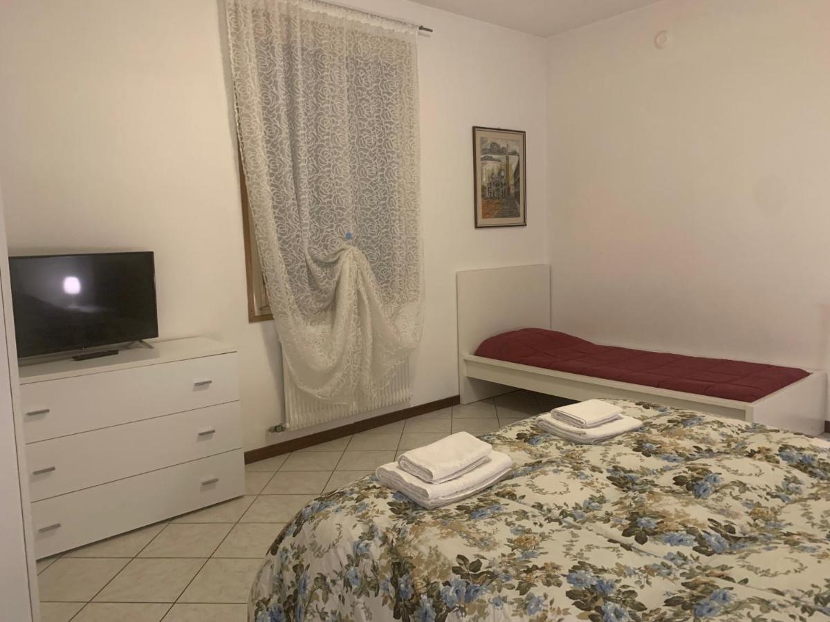 Little And Cozy Flat Near Venice Marghera Exterior photo